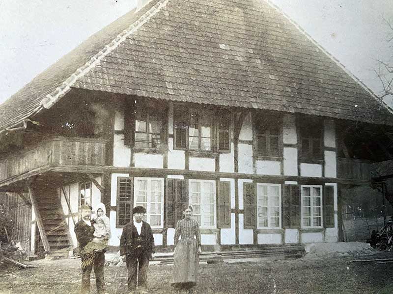 No-1-Bernese-Farmhouse